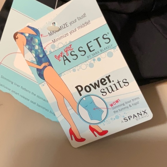 Spanx Love Your Assets Powersuit Halter 1 Piece size S NWT - Picture 3 of 4